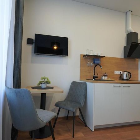קובנה Amber Light Self-Check-In Apartments מראה חיצוני תמונה