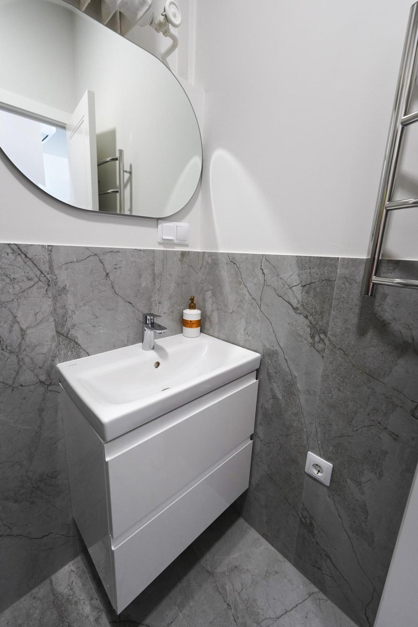קובנה Amber Light Self-Check-In Apartments מראה חיצוני תמונה