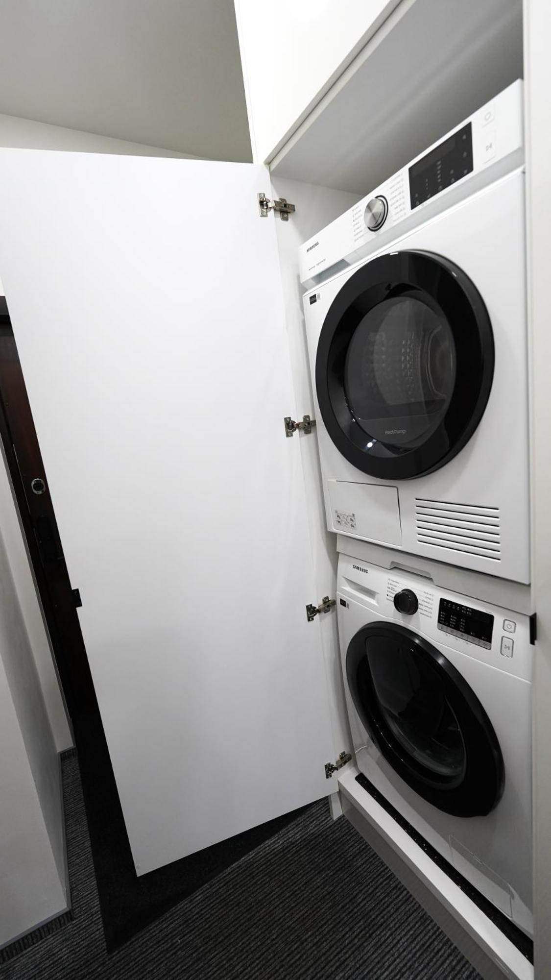 קובנה Amber Light Self-Check-In Apartments מראה חיצוני תמונה